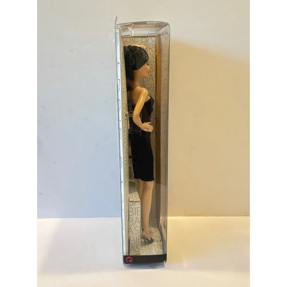 Barbie Basics Model No. 05 Collection 001 Black Label Mattel R9920